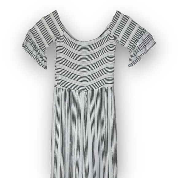 Anthropologie Ali & Jay Jumpsuit Romper Gray White Stripe Smocked Women’s Medium - Picture 6 of 12